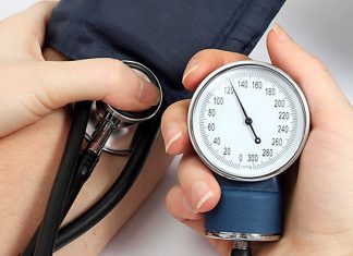 how to lower blood pressure naturally