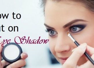 how to put on eye shadow